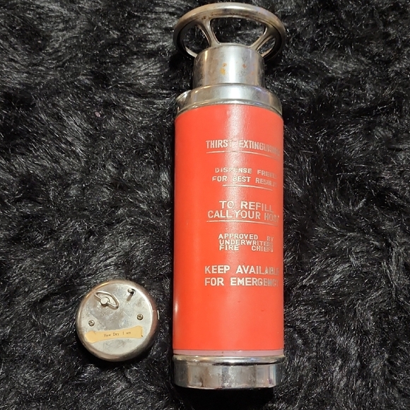 VINTAGE Thirst Extinguisher Other - Vintage Red Fire Extinguisher Novelty Musical Cocktail Decanter.